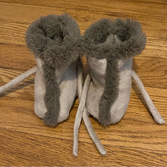 Baby Moccasins Fur Boot Booties Soft Crib Shoes Winter Furry Slippers Size 3 - Picture 7 of 8
